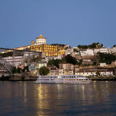 Appartamento Bright Near Bolhao Metro Station Oporto