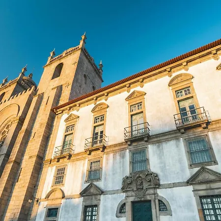 Bright Near Bolhao Metro Station * Porto