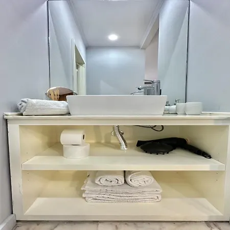 Bright Near Bolhao Metro Station Apartamento *