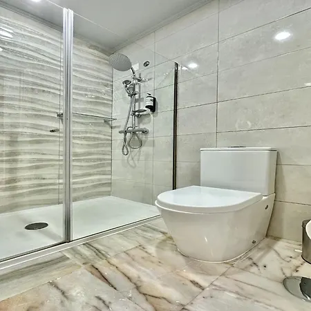 Bright Near Bolhao Metro Station Oporto